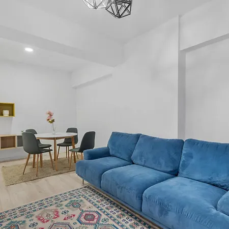 Διαμέρισμα Relax New Uverturii