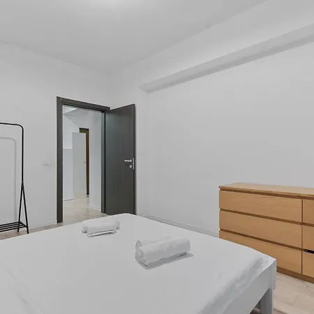 Relax New Uverturii Bükreş