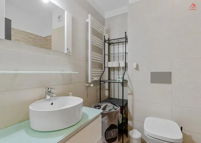 Relax New Uverturii בוקרשט