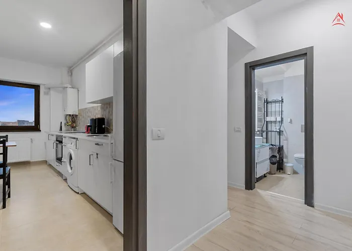 Relax New Uverturii 布加勒斯特